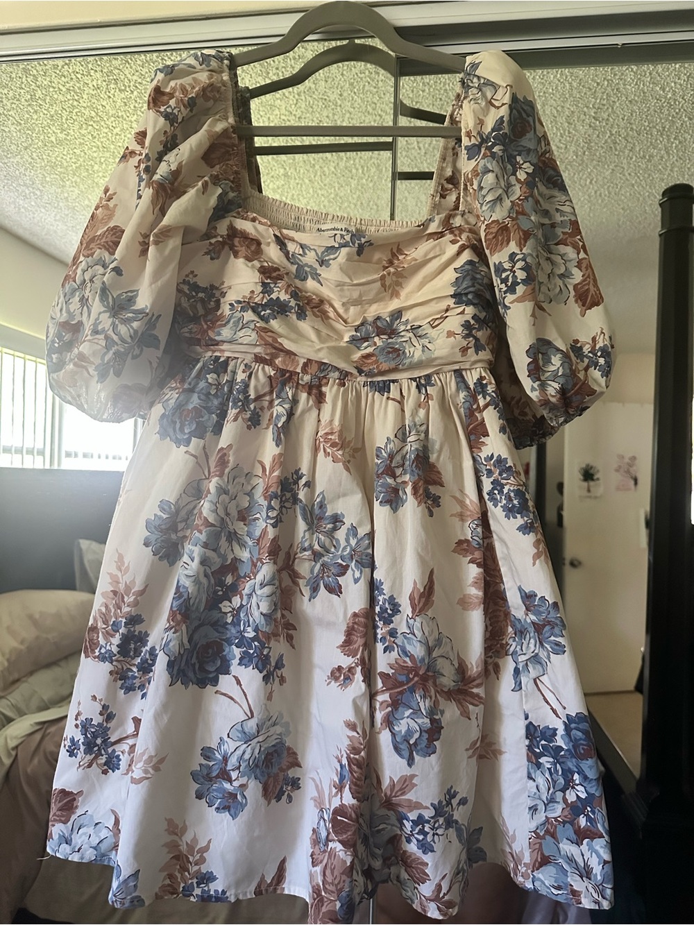 Abercrombie & Fitch - Emerson Floral Puff Sleeve Mini Dress
